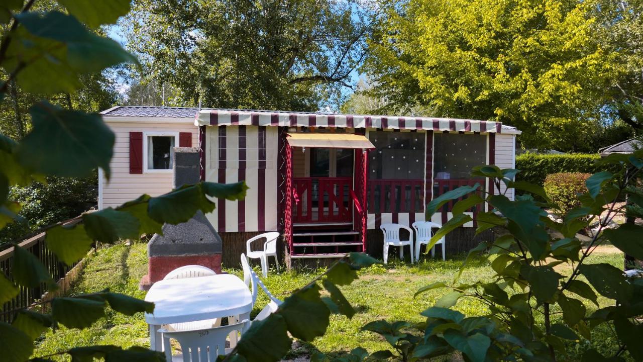 Hotel Camping Les Lacs De Courtes Estang Exterior foto